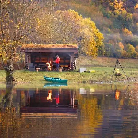 Nesvika Nature Reserve Only 20 Min Away From Apartmán *